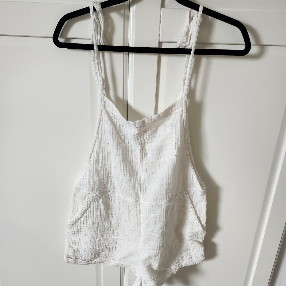 ABERCROMBIE & FITCH White linen style romper Size M